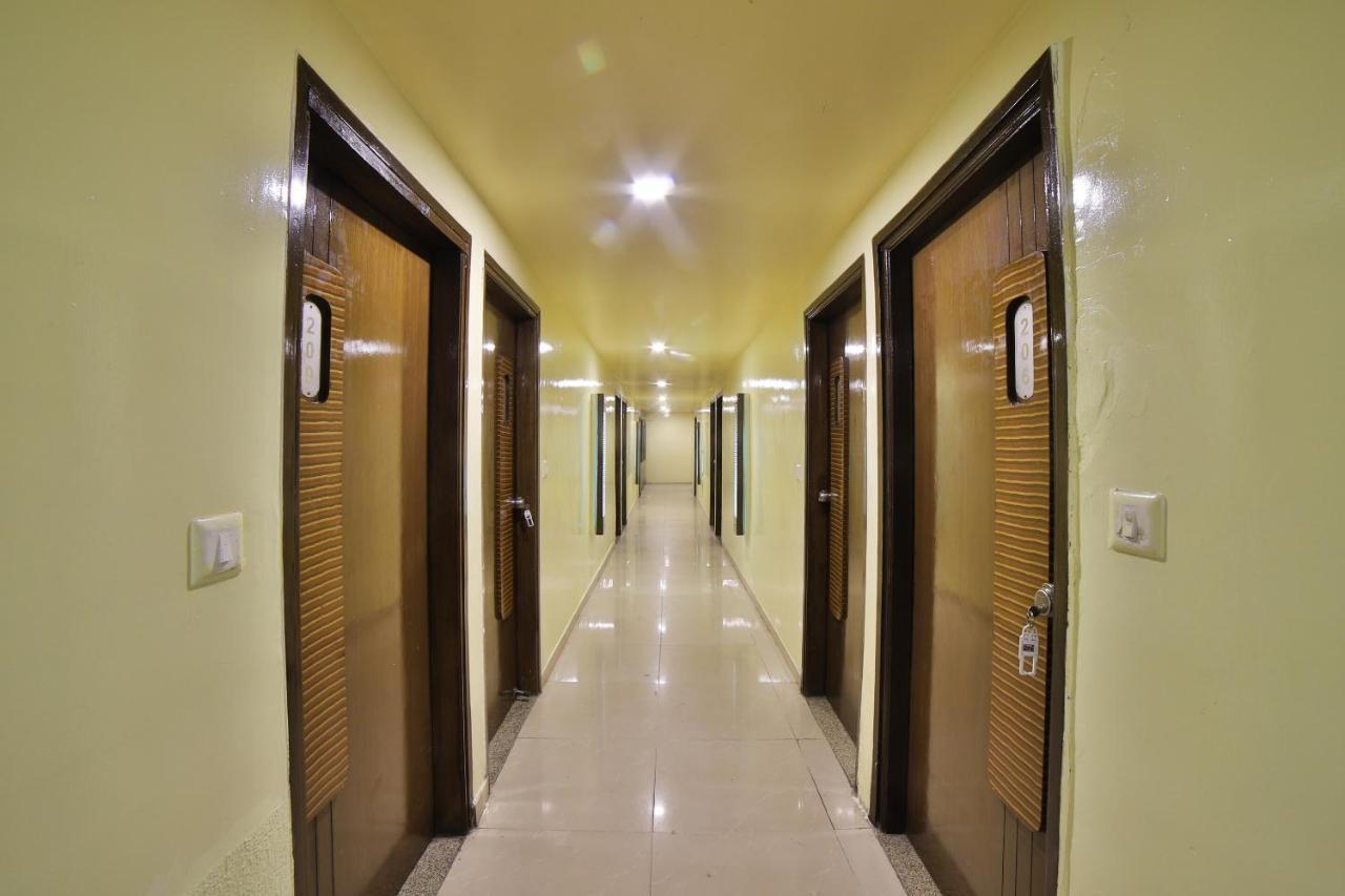 Capital O Kalash Residency Αχμπανταμπάντ Εξωτερικό φωτογραφία