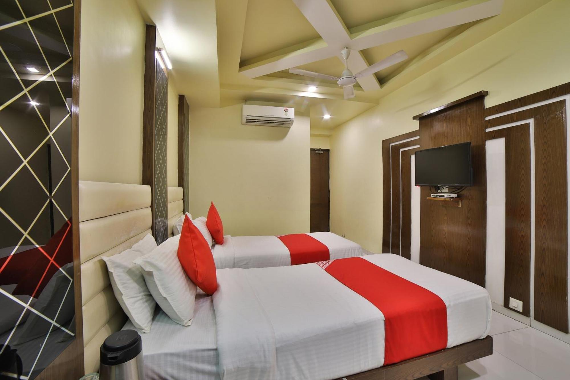 Capital O Kalash Residency Αχμπανταμπάντ Εξωτερικό φωτογραφία