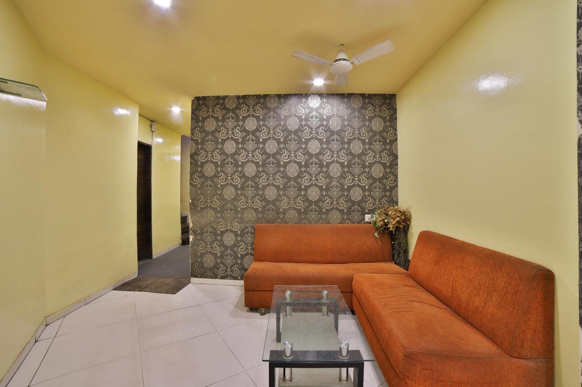Capital O Kalash Residency Αχμπανταμπάντ Εξωτερικό φωτογραφία