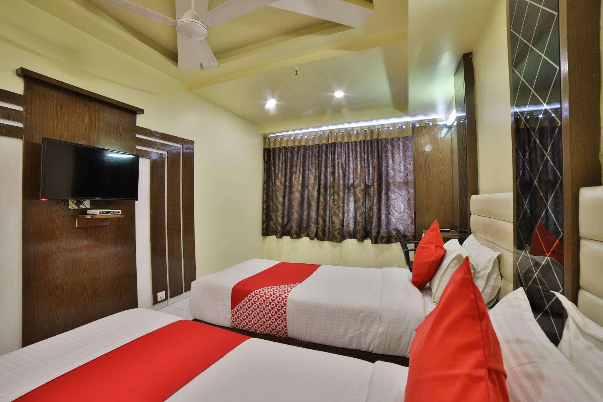 Capital O Kalash Residency Αχμπανταμπάντ Εξωτερικό φωτογραφία